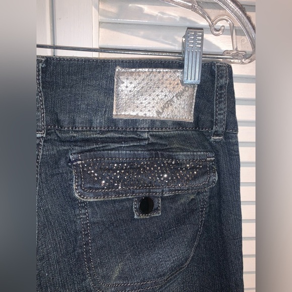 Almost Famous Y2K Low Rise Skinny Destroyed Jean Women’s Jr Size 9 - Picture 4 of 7